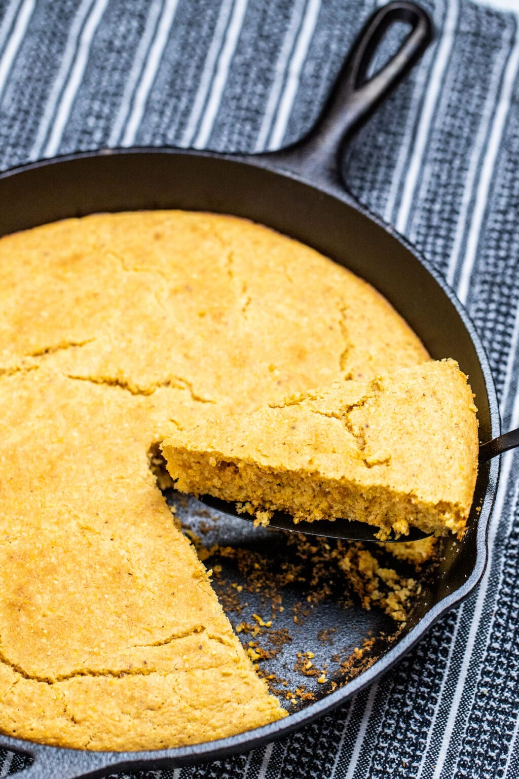 gluten-free-cornbread-dishing-delish